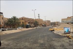 إعادة سفلتة شوارع رئيسية.. تفتح شرايين قلب طرق المنيزلة الجديدة