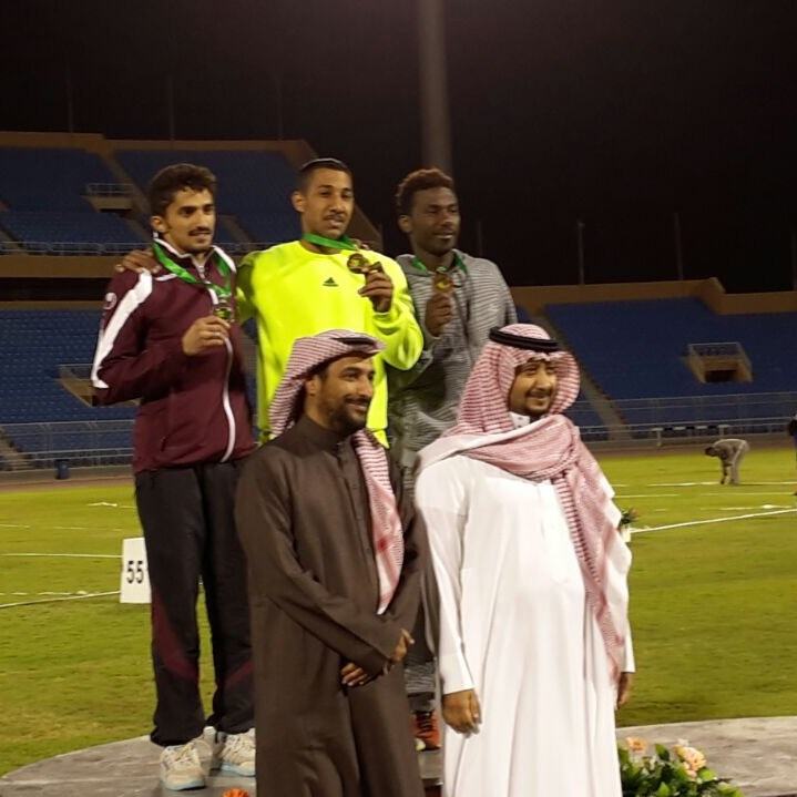 ” الرويشد ” يوقع لهجر