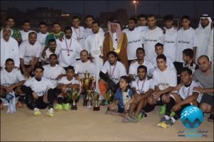 بالصور : ” منتخب المنيزلة ” يحصد الذهب أمام منتخب القطيف