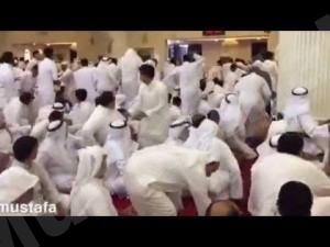 مقطع فيديو جديد يظهر ردود أفعال المصلين في “مسجد العنود” لحظة الانفجار