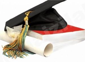 «فاطمة السلطان» تقطف ثمرة جهودها بتخرّجها من جامعة الملك فيصل