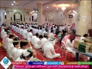 تقرير مصور :المئات من المؤمنين في مساجد المنيزلة يحيون ليالي القدر المباركة