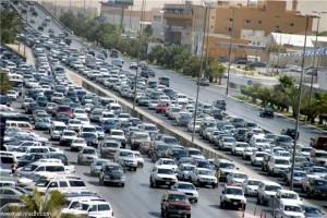 إحصائية: 12 مليون سيارة في المملكة تستهلك 811 ألف برميل وقود يومياً