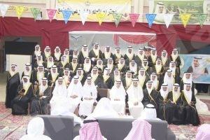 بالصور : المعتصم بالله بالمنيزلة تزف خريجي الصف السادس