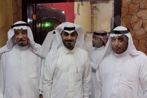 إبراهيم يكتب عقد زواجه
