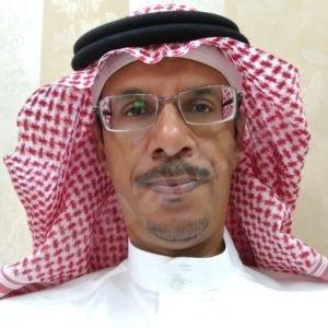 الخليفة مشرفًا في فرع الهفوف