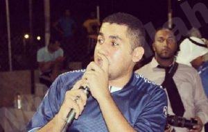 المعلق المبدع علي كاظم يحصد جائزة أفضل معلق