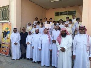 متوسطة الطفيل بن عمرو بالمنيزلة تكرم المتفوقين