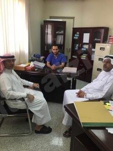 اللجنة الأهلية تلتقي بمسؤول الجودة النوعية بالمركز الصحي بالمنيزلة