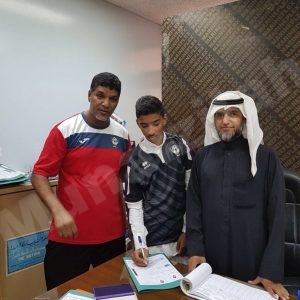 الموسى يوقع لشيخ أندية الأحساء 