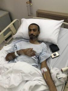 حيدر علي يُجري عملية جراحية