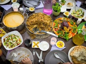 بالصور: أشهر 10 أطباق تزين الموائد العربية في شهر رمضان المبارك