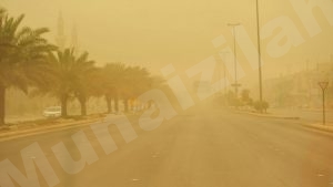 تنبيهات الأرصاد: رياح وأتربة وأمطار رعدية على 6 مناطق بالمملكة