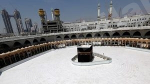 منها عدم لمس الكعبة وحصيات معقمة لرمي الجمرات…الضوابط الصحية والبروتوكولات لحج هذا العام 1441هـ
