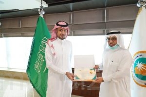 الأستاذ عيسى البراهيم يحقق المركز السابع في جائزة التميز في الآداء الوظيفي