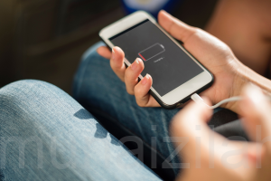 اختصاصي تقني يوضّح أسباب استهلاك البطارية بشكل سريع