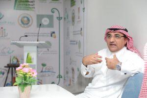 أمين الأحساء يطلع على مخطط مبنى ”الصحفيين“