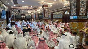 بالصور: أهالي المنيزلة يؤدون صلاة عيد الفطر المبارك ويتبادلون التهاني في أجواء مليئة بالفرحة والسعادة