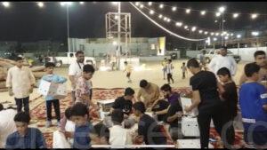 صور وفيديو: في منظر رائع وجميل تعاون الأباء والشباب في تجهيز وجبة #جماعي_27