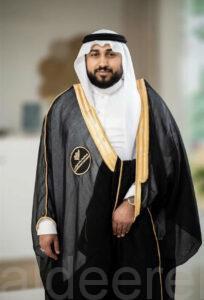 (صحيفة أصداء الديرة) تبارك لرئيس تحريرها تخرج ابنه الدكتور «منتظر» وحصوله على درجة البكالوريوس في طب الأسنان