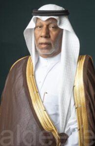 الحاج «أبو عبدالحكيم الأحمد» يجري عملية جراحية