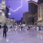 إنفاذًا لتوجيهات القيادة.. وصول التوأم السيامي التنزاني حسن وحسين إلى الرياض