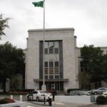 بالفيديو: الدفاع المدني ينتشل جثة طفل غرق في “عين أم سبعة” بالأحساء