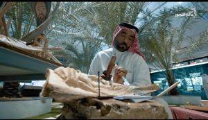 شاهد..  ماذا يصنع ابن المنيزلة «احمد العيد» في معرض «عالم التمور» بالرياض
