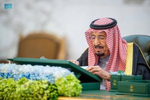 عاجل من الديوان الملكي: خادم الحرمين الشريفين يجري اليوم بعض الفحوصات الطبية جراء التهاب في الرئة
