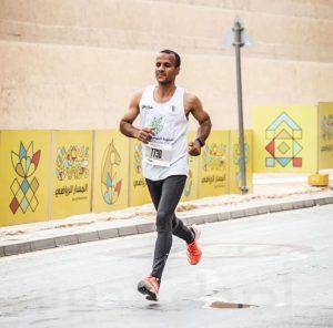في انجاز كبير.. «الموسى» الأول في ماراثون جدة