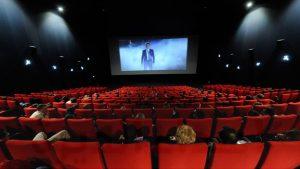 تخفيض رسوم تراخيص دور السينما والتذاكر