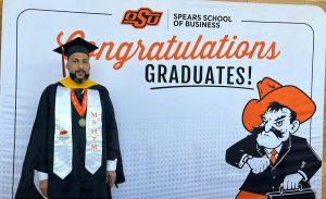 المهندس “أحمد العيد” يحصل على درجة الماجستير من جامعة أوكلاهوما ستيت