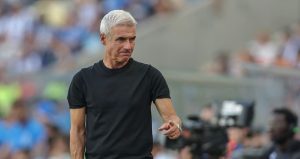 النصر يعلن إقالة مدربه كاسترو