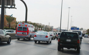 “المرور”: ابتعدوا عن ملاحقة مركبات الطوارئ