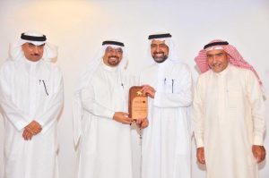 “رضا الوقفية” تحتفي بعالم التراث العمراني “الوايل” .. وتترجم كتابه لتقديمه للمراكز العلمية