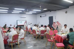 جمعية ملاذ الخير للإسكان التنموي تقيم مائدة إفطار جماعية لمنسوبيها من موظفين ومتطوعين