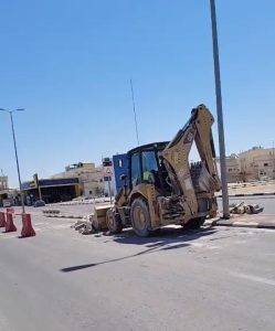 تقاطعات “بديلة” بطريق المنيزلة لتحسين الحركة المرورية