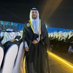 من قاعات المحاضرات إلى منصّة التخرّج.. «علي جاسم» يحتفل بتخرجه من جامعة الفيصل