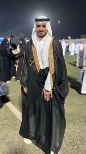 من قاعات المحاضرات إلى منصّة التخرّج.. «أحمد الراشد» خريجا من جامعة الإمام عبدالرحمن