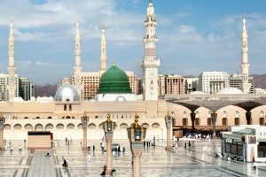 “الحج والعمرة” توصي زوّار المسجد النبوي بـ7 آداب شرعية تعزز الوقار والاحترام