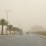 إزالة 5 ملايين م3 من الرمال على طرق المنطقة الشرقية