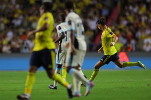 عاجل: النصر يقصي الاتحاد بعشرة لاعبين ويحجز مقعده في نهائي السوبر السعودي