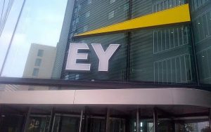شركة EY تعلن وظائف إدارية شاغرة للسعوديين