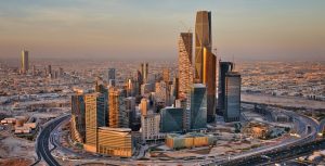 تراجع متوسط سعر بيع العقارات 37%
