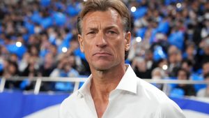 رينارد: “وفاة أمي” جعلت مباراة العراق الأهم في مسيرتي