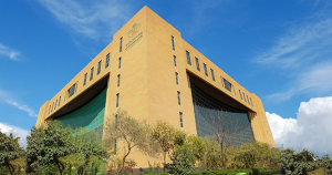 “البلديات” تؤكد إلزامية التراخيص وتحذر من المخالفات