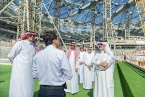 سمو أمير المنطقة الشرقية  وبحضور سمو نائبه يزور ملعب أرامكو ويطّلع على سير العمل في المشروع