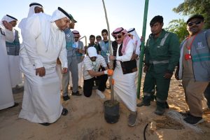 أمين الأحساء يزور ممشى بلدة الفضول الجديد ويشارك الأهالي في زراعة الأشجار دعماً لموسم التشجير الوطني 2025