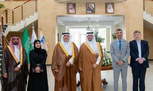 تكريم أول قائدة كشفية بالمنطقة الشرقية لحصولها على الشارة الخشبية بمحافظة الأحساء