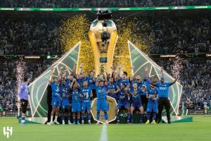عاجل.. الهلال يتوج بكأس خادم الحرمين الشريفين للمرة العاشرة في تاريخه بعد انتصاره على الخلود